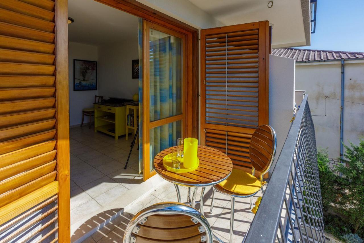 Apartments Loncaric Crikvenica Ngoại thất bức ảnh