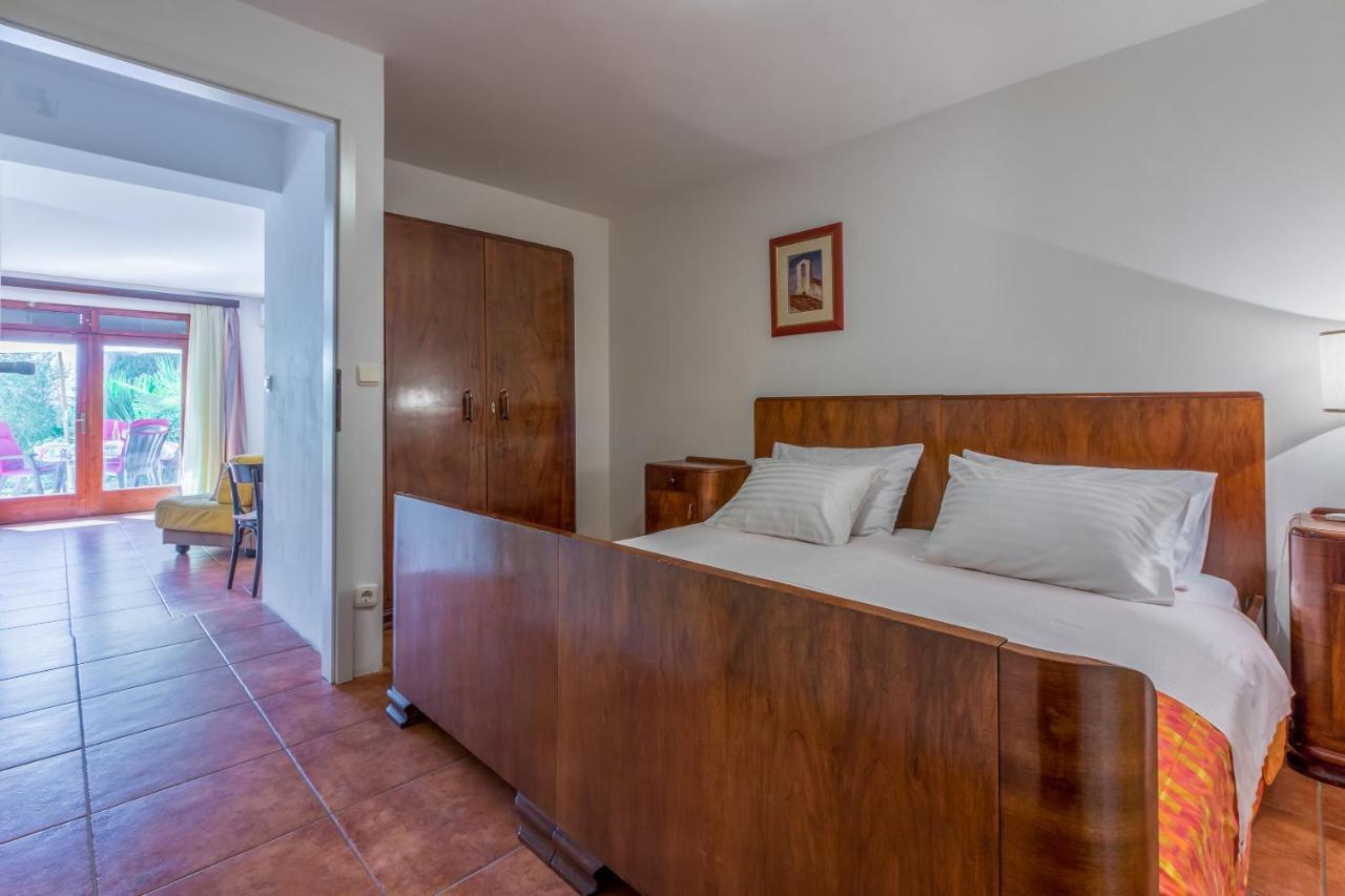 Apartments Loncaric Crikvenica Ngoại thất bức ảnh