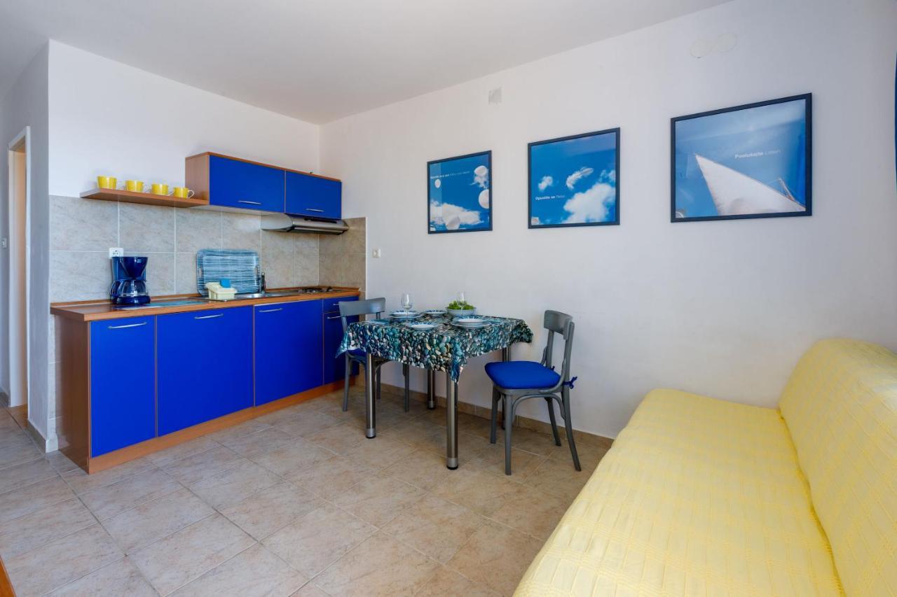 Apartments Loncaric Crikvenica Ngoại thất bức ảnh