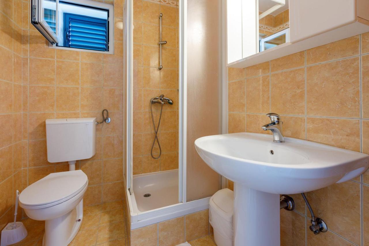 Apartments Loncaric Crikvenica Ngoại thất bức ảnh