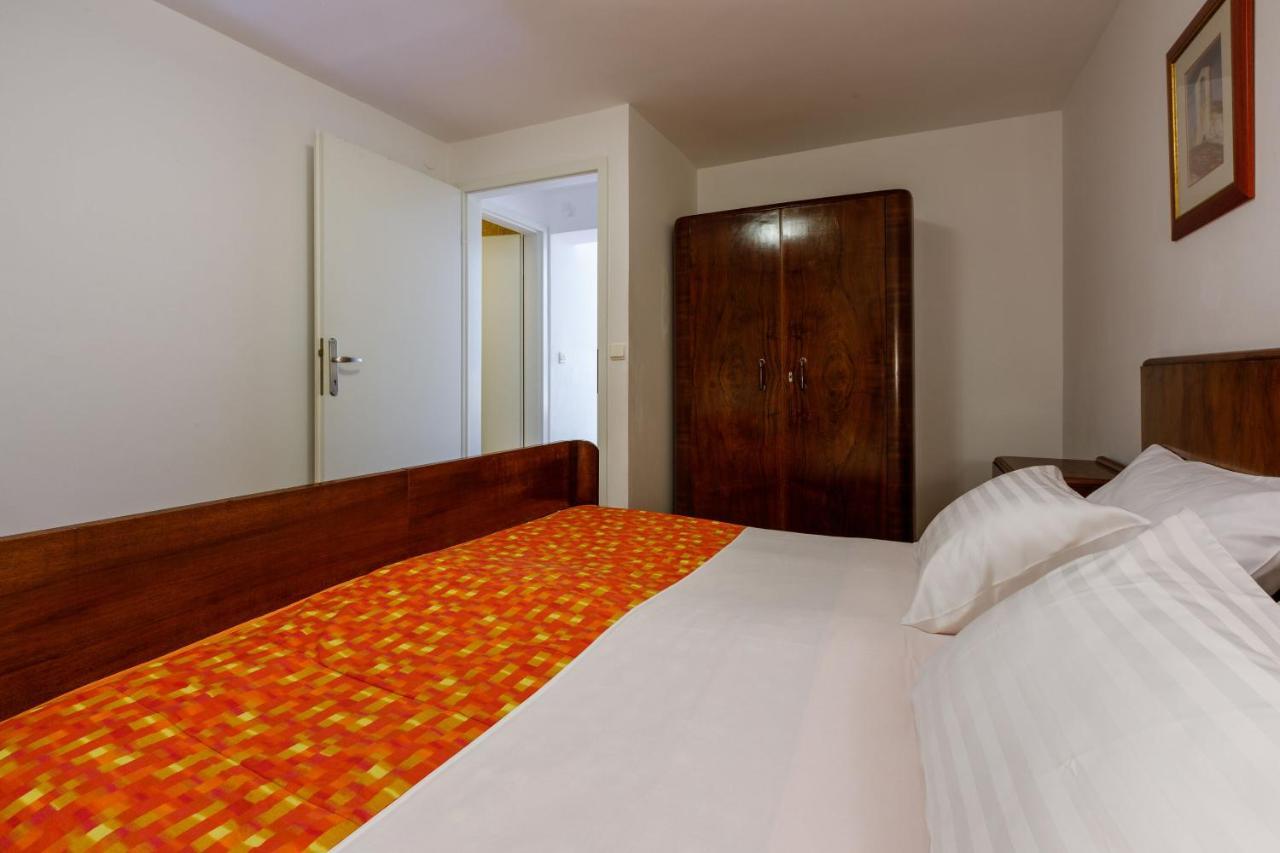 Apartments Loncaric Crikvenica Ngoại thất bức ảnh